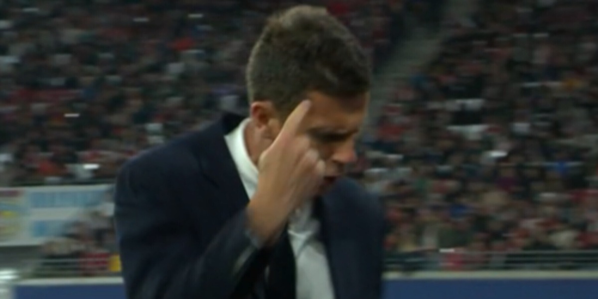 Thiago Motta ironico: "Gatti mi ha dato una gomitata, ho preso anche io tre punti"