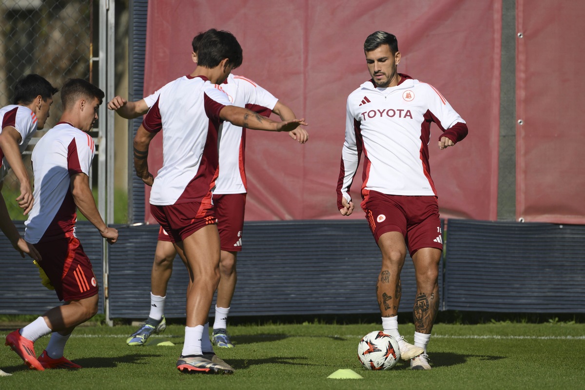 La Roma torna ad allenarsi a Trigoria: Juric pensieroso