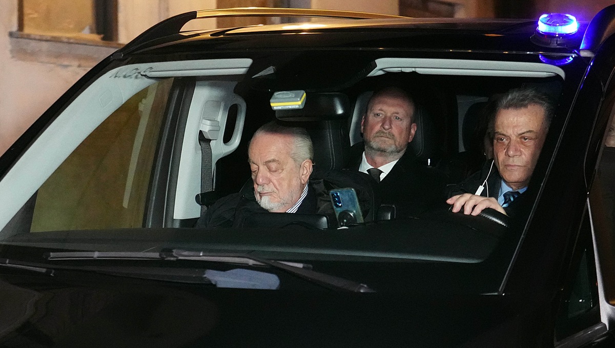 Napoli, la festa di Natale: da De Laurentiis a Conte e D'Amore, tutti i presenti