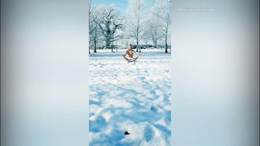 Cosa fa Haaland seminudo nella neve? Rinnova col City