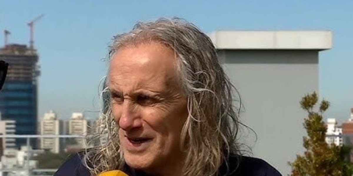 Il calciatore più anziano del mondo cerca squadra a 62 anni: "Io e Cristiano Ronaldo siamo simili"