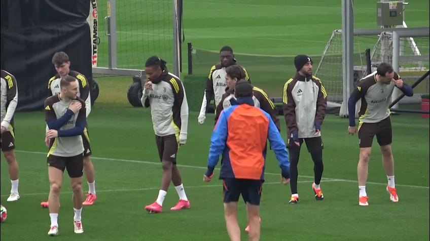Allenamento Juve, c'è anche Kolo Muani