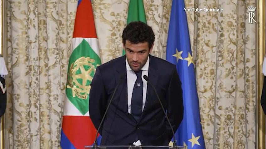 Berrettini a Mattarella: "Presidente si può alzare?"