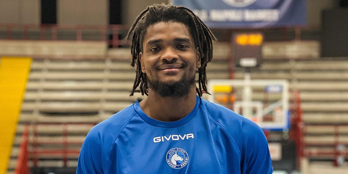 Basket Napoli, ecco John Egbunu
