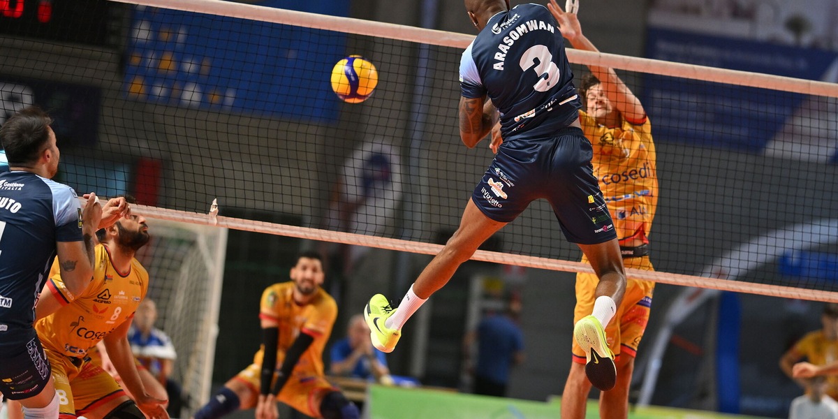 Acicastello-Siena e Macerata-Porto Viro gli anticipi della 9a di ritorno