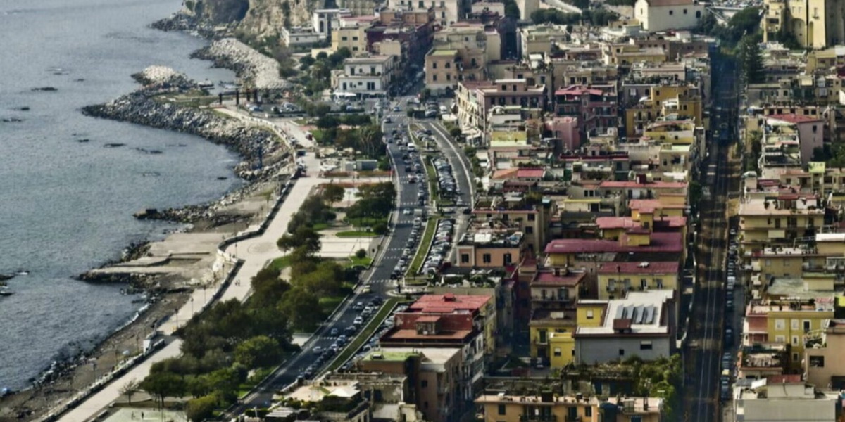 Paura a Napoli per una forte scossa di terremoto