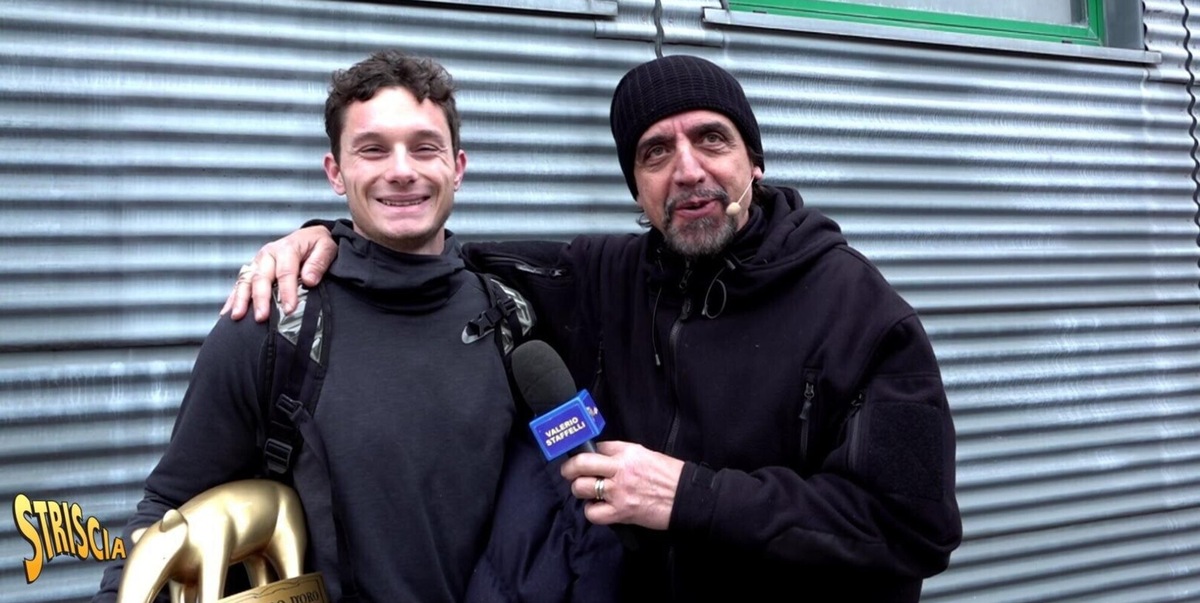 Jacobs spiato, a Tortu il Tapiro d'oro. E arrivano le parole a sorpresa del padre