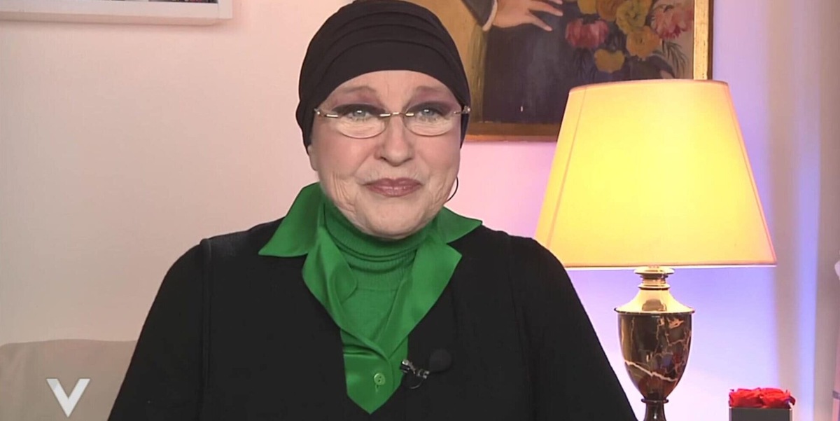 Eleonora Giorgi in ospedale, la malattia peggiora: "Urlavo dal dolore sola in casa"