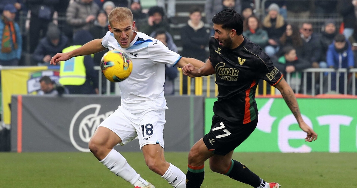 La Lazio frena a Venezia, brutto 0-0: Dia spreca, Baroni fa un regalo alla Juve