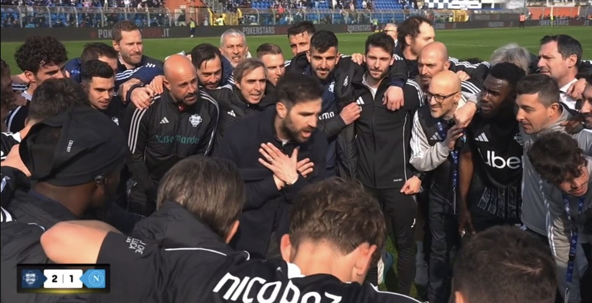 Il discorso di Fabregas al Como in mezzo al campo: "Mi dovete promettere..."