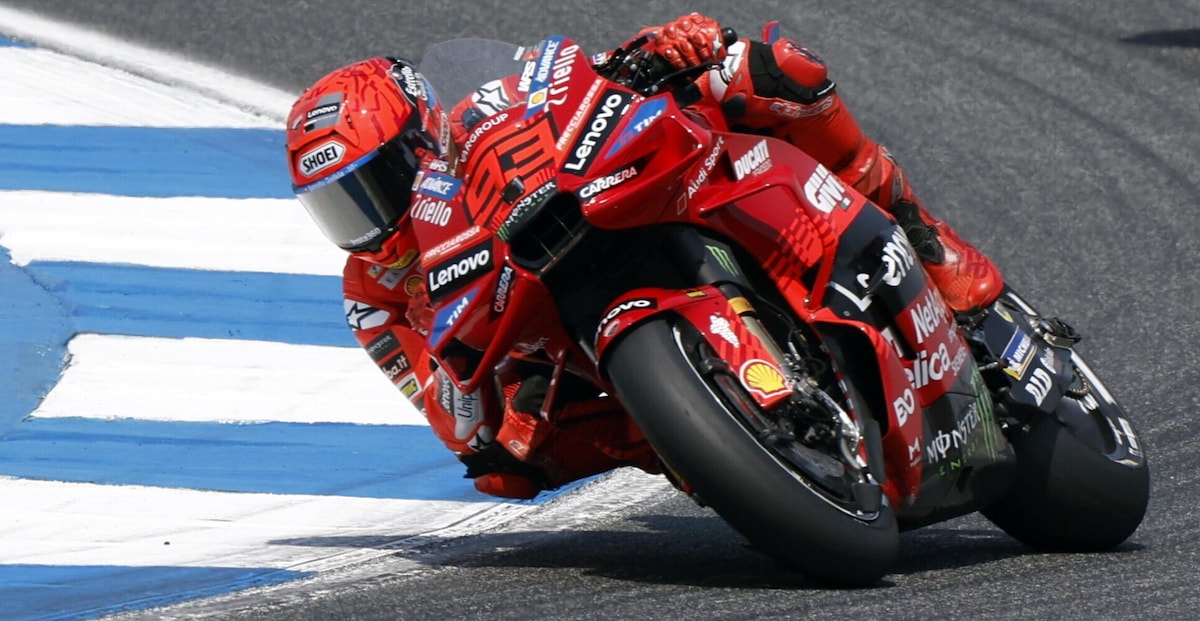 MotoGp, Marc Marquez vince la Sprint in Thailandia. Bagnaia terzo
