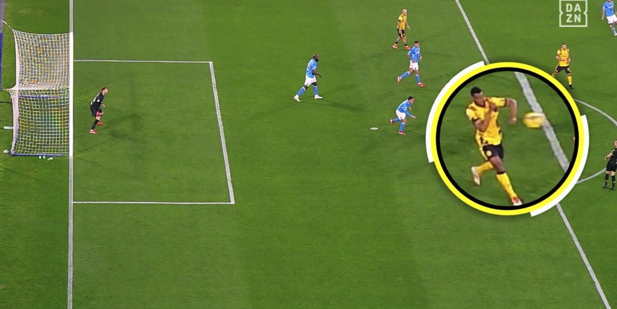 Moviola Napoli-Inter, perché il tocco di braccio di Dumfries non è da rigore