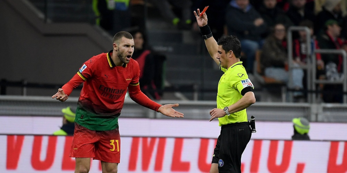 Pavlovic espulso in Milan-Lazio: il post social dopo il rosso diretto