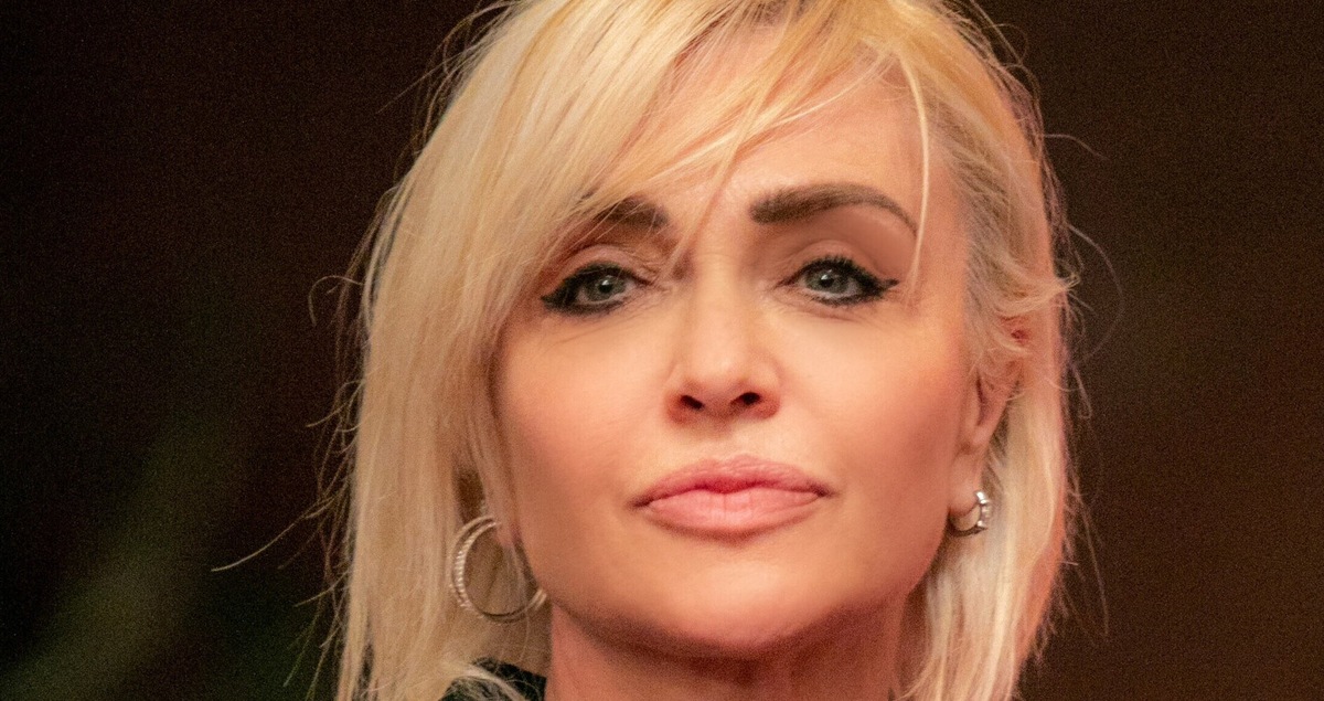 Doloroso lutto per Paola Barale: "Buon viaggio mammina"