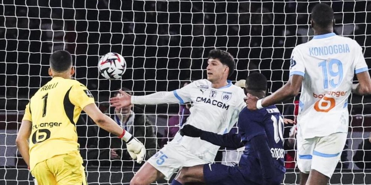 Ligue 1, il Psg batte il Marsiglia per 3-1: a segno Dembele e Mendes, autogol di Lirola