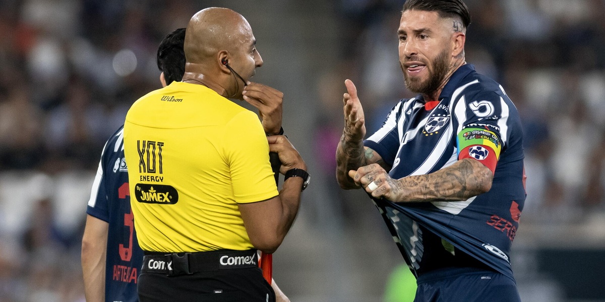 Sergio Ramos, altro cartellino rosso: è da record