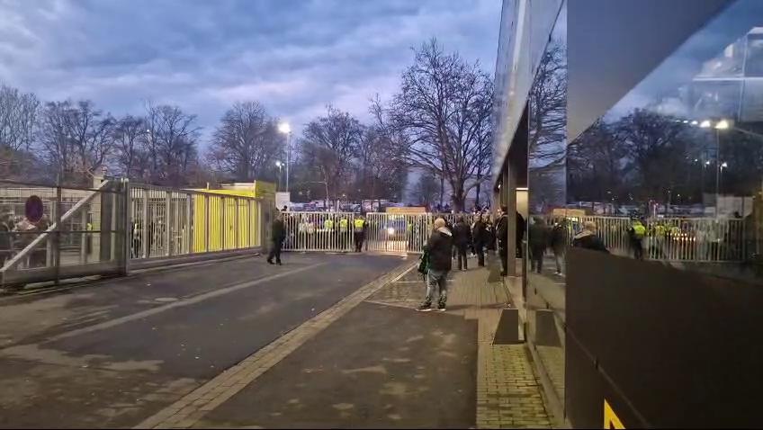Italia, l'arrivo del pullman prima della sfida contro la Germania