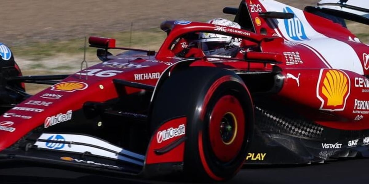 Leclerc sconsolato con l’ingegnere Ferrari: “Un incubo, ne ho abbastanza”