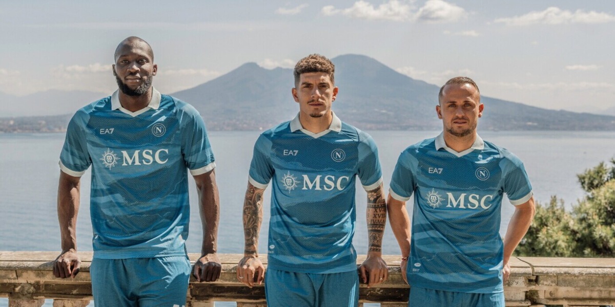 Napoli, presentata la "Partenope Jersey": la nuova maglia per un anniversario speciale