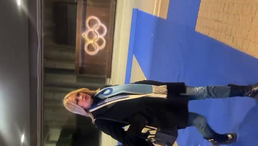 Anna Falchi arriva all'Olimpico per il derby