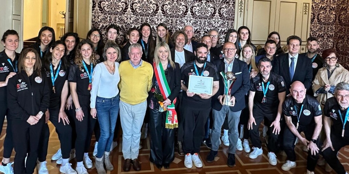 Macerata premiata in Comune per la promozione in A1
