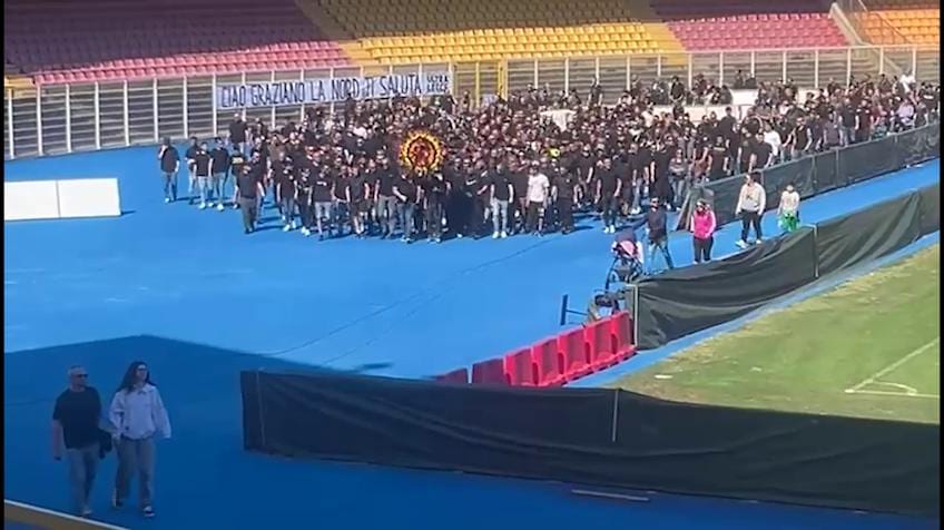 Lecce, l'ultimo saluto al Via del Mare per Graziano Fiorita