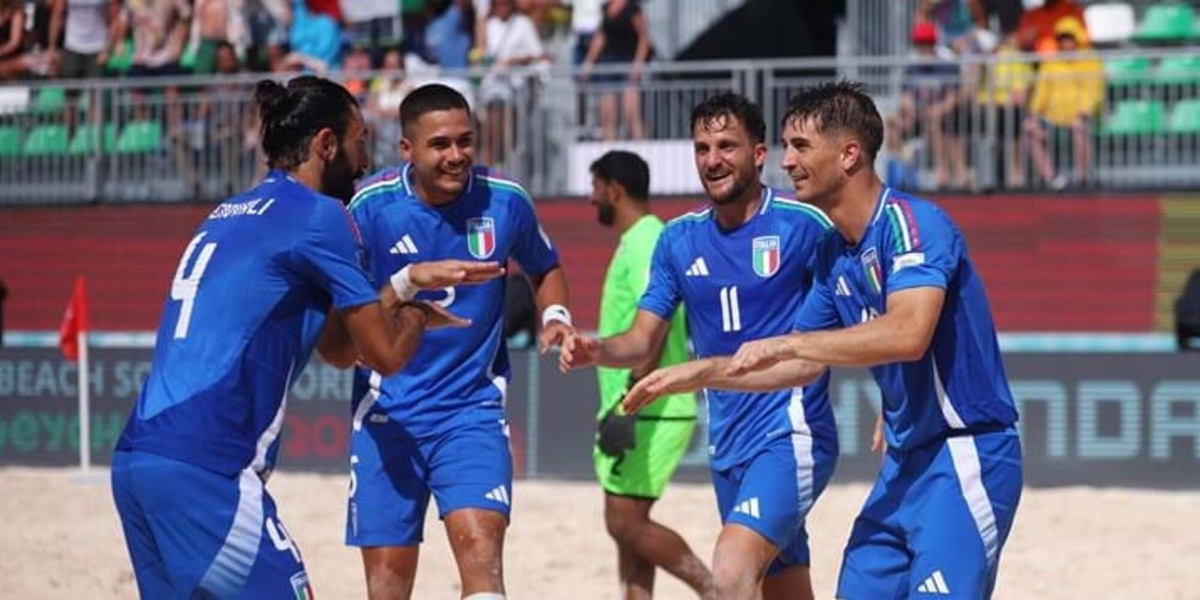 Beach Soccer, Italia vincente contro l’Oman: finisce 7-4