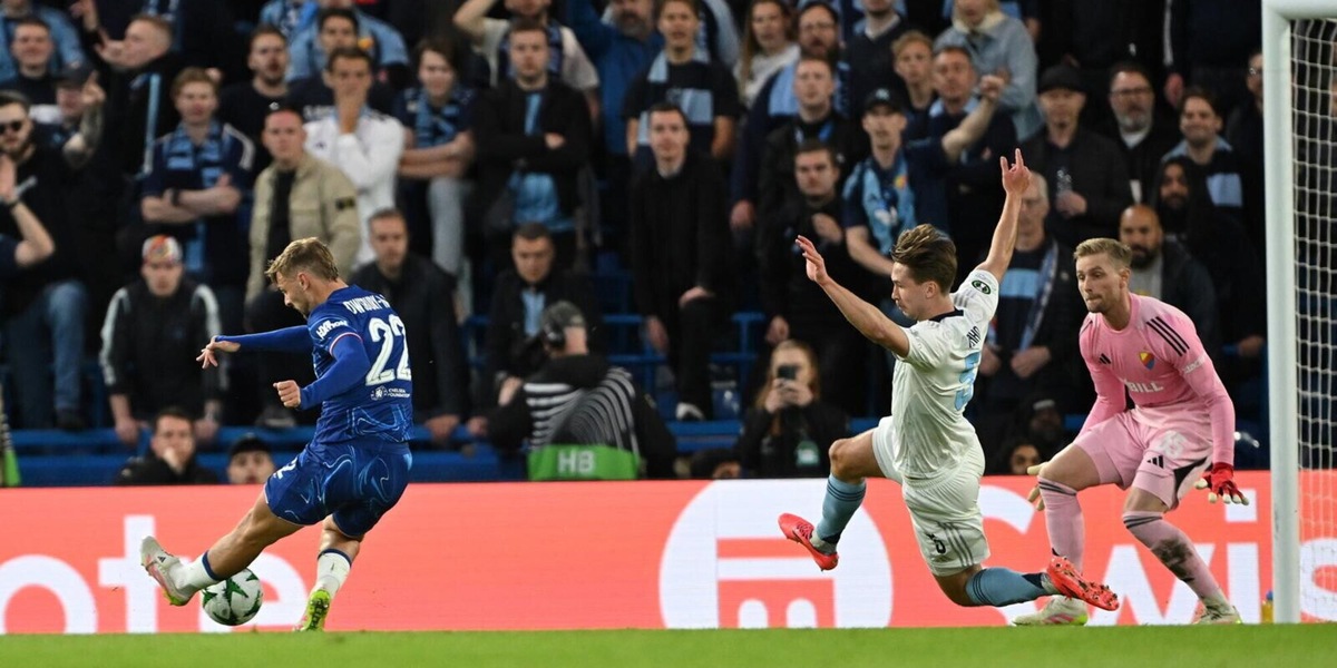 Chelsea in finale di Conference League, Maresca sorride: Djurgarden ko