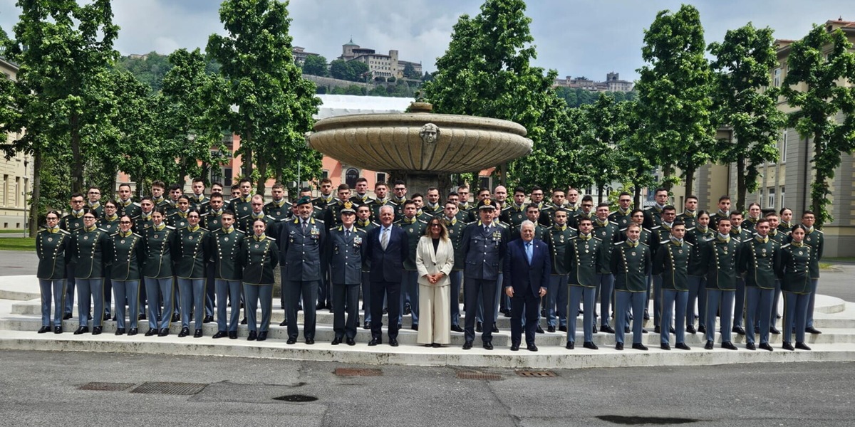 All’Accademia della Guardia di Finanza di Bergamo lezione di Manfredi e Velasco