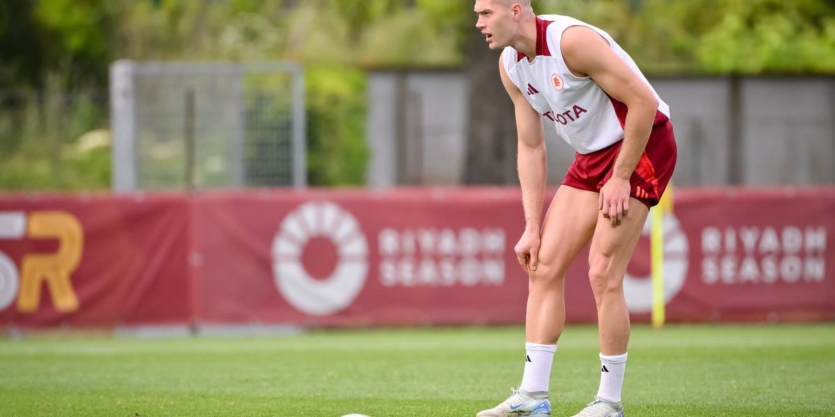 Roma, Dovbik out. Il Madrid prende Huijsen