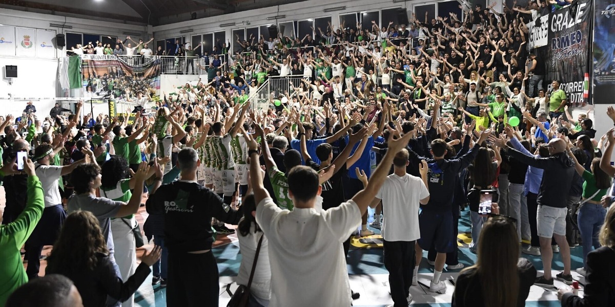 La Romeo Sorrento festeggia la promozione in A2