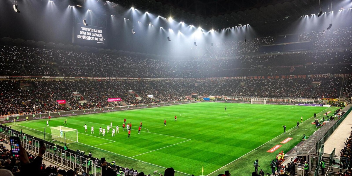 Serie A, dal '99 mai così in tanti allo stadio e vince il paradosso Milan