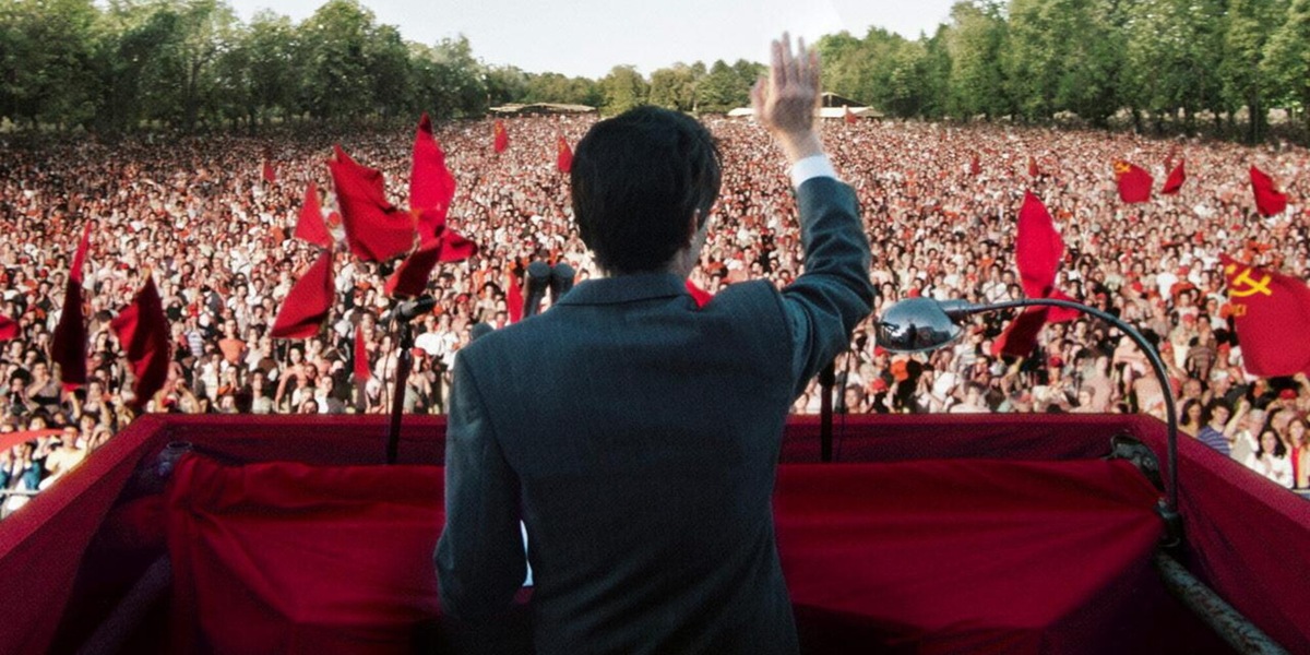 Berlinguer – La grande ambizione arriva in tv su SKY e NOW