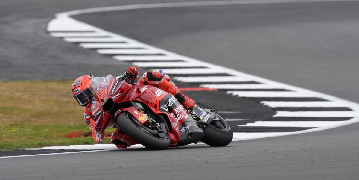 MotoGp, Alex Marquez vince la Sprint Race di Silverstone
