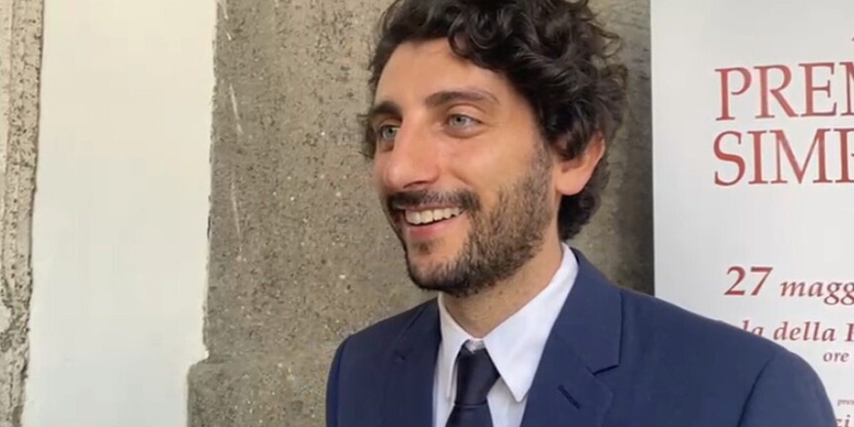 Castellitto sul futuro allenatore della Roma: "Nomi assurdi, ma noi romanisti siamo così bravi a facce pijà..."