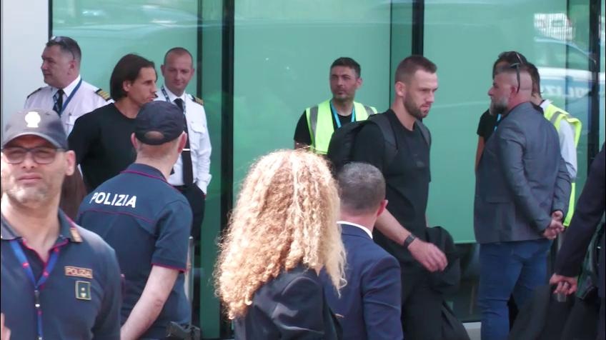 L'Inter rientra a casa nel silenzio di Malpensa