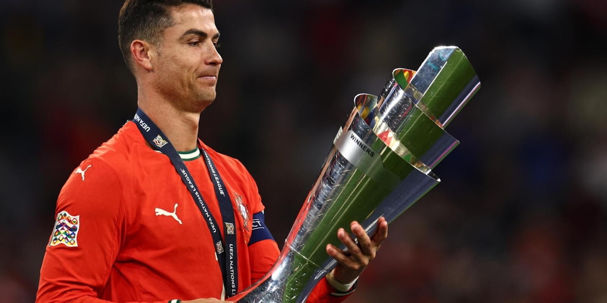 Cristiano Ronaldo mette in ombra Yamal: alza un altro trofeo e guarda ancora al futuro