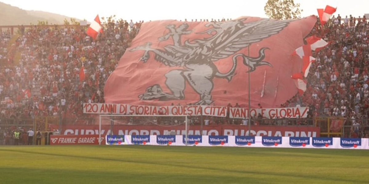 Perugia, che festa per i 120 anni. E la squadra vola in ritiro in Argentina