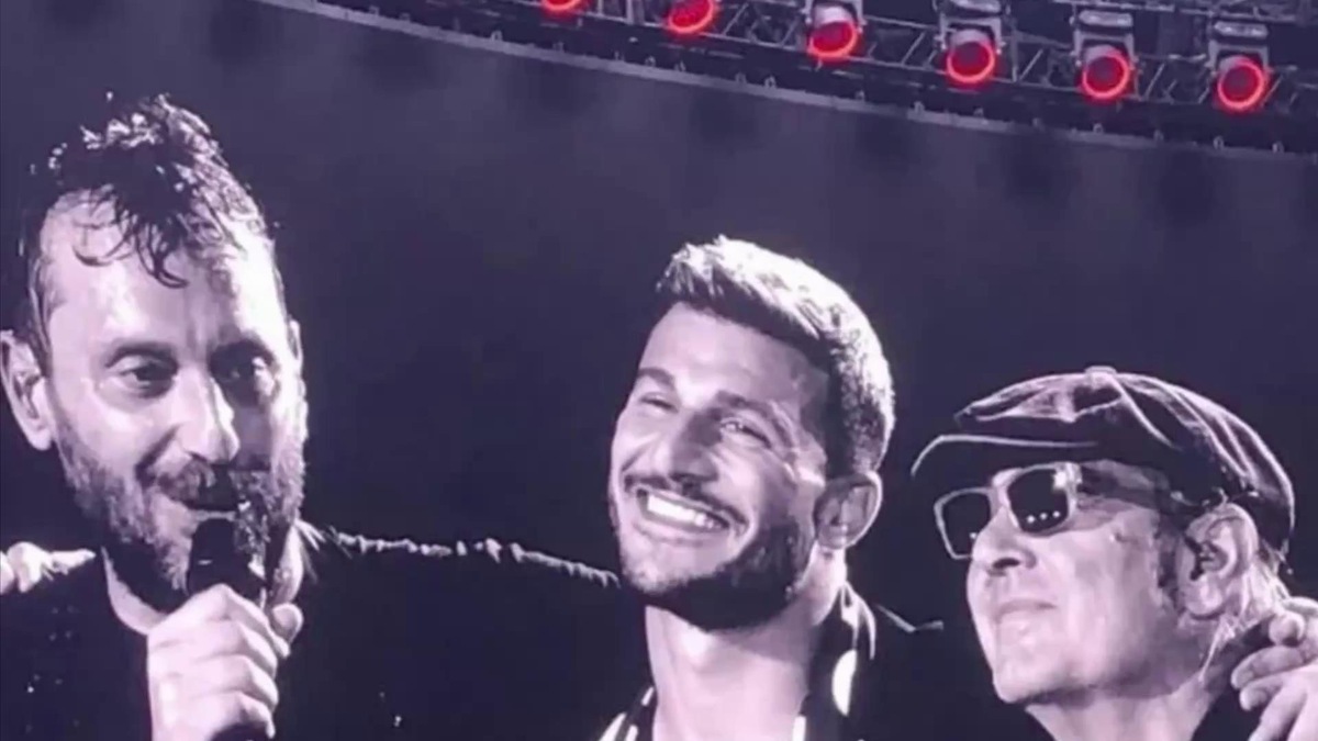 Orsolini canta con Cremonini e Carboni, che spettacolo a Bologna