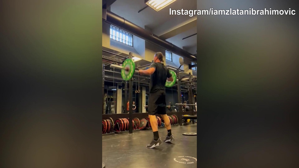 Milan, Ibrahimovic solleva i pesi in palestra