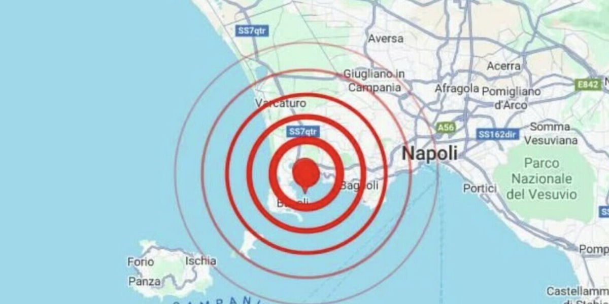 Terremoto, scossa ai Campi Flegrei: la più violenta degli ultimi 40 anni, avvertita anche a Napoli