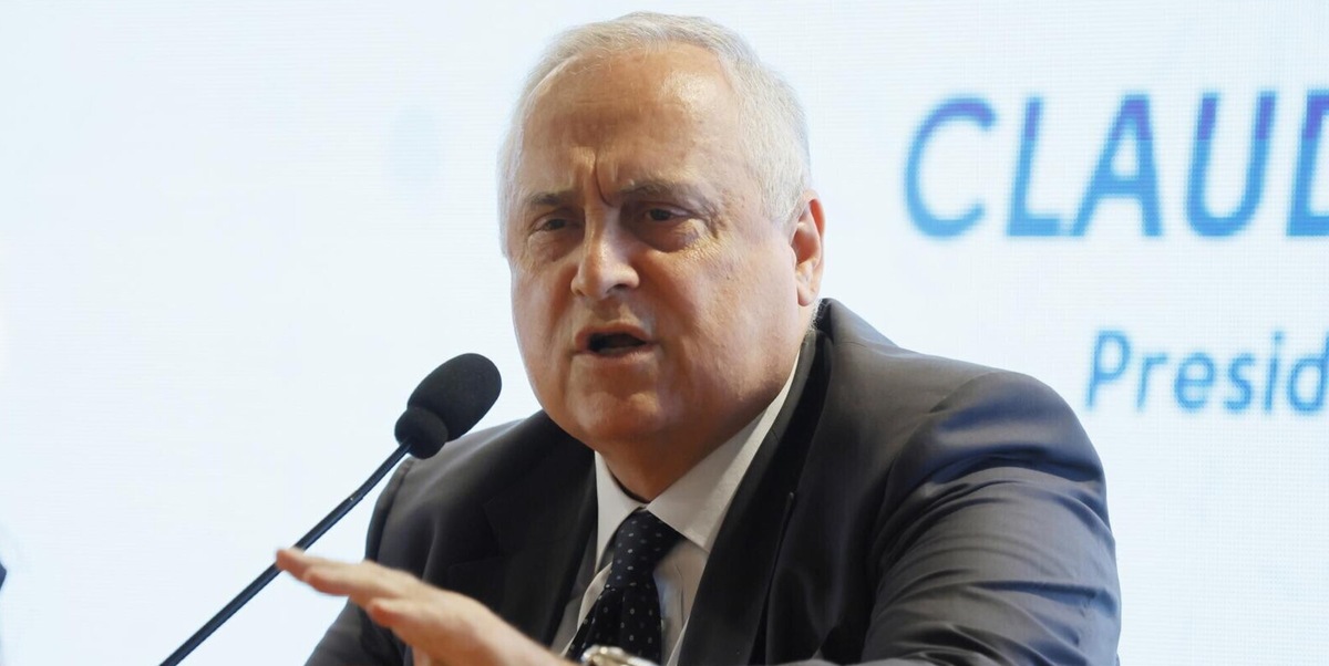 Lotito ricoverato in ospedale dopo un malore in Senato