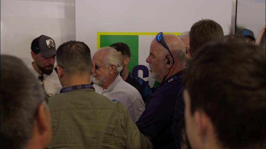 Napoli, il saluto dI De Laurentiis ai tifosi a Dimaro