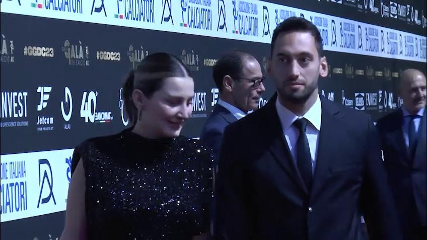 Inter, il Fenerbahce insiste per Calhanoglu