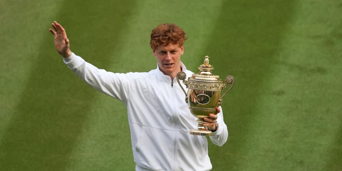Sinner stupito dal suo trofeo di Wimbledon: "È diviso in due parti ed è incredibile vedere che..."