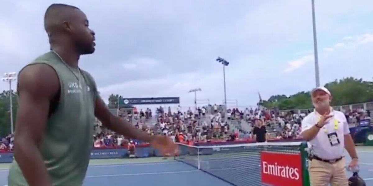 Tiafoe, il gesto con l'arbitro è bruttissimo e ingiustificabile: cosa è successo