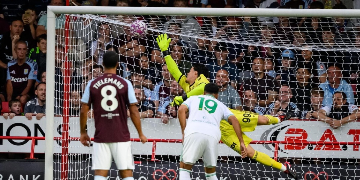La Roma travolta dall'Aston Villa: Buendia, Ramsey, Watkins e Malen calano il poker