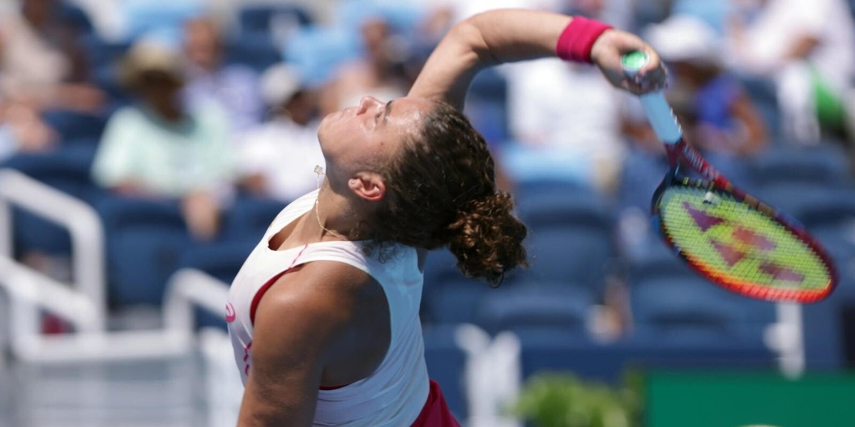 Paolini e l'amara frase dopo la sofferta vittoria con Sakkari: "Se penso che nel primo set..."