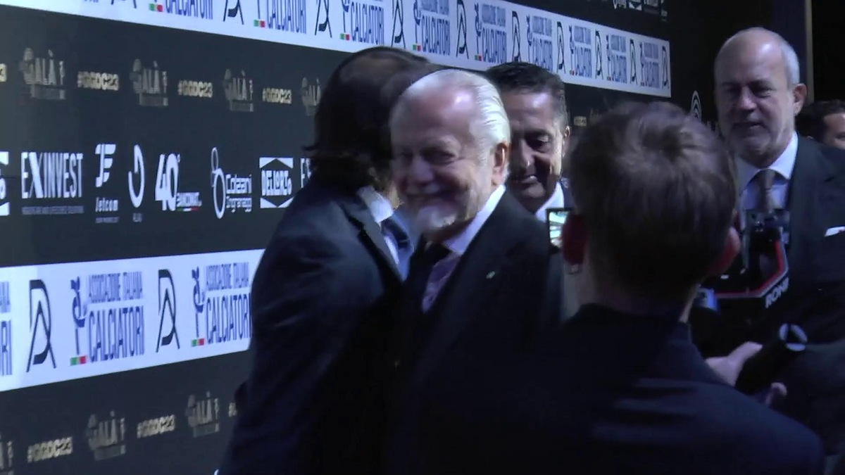 Napoli, De Laurentiis e il retroscena da 200 milioni di euro per Osimhen-Kvara