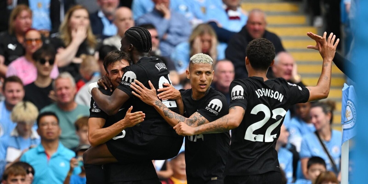 Premier League: Manchester City ko in casa con il Tottenham, Arsenal a valanga sul Leeds